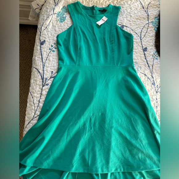 Banana Republic Green Sleeveless Knee-Length Dress - Picture 3 of 7